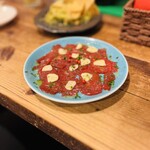 真夜中の太陽 - 馬刺しニンニクオリーブ