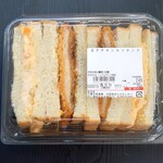 ディオ - 玉子チキンカツサンド (税抜)249円 (2025.11.11)