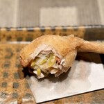 シコウ - 外はカリッと、中は帆立のすり身やスライス銀杏、桜海老がぎっしり詰まった贅沢な一品