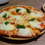 チーズ料理レストラン VOLENTE-048 - ピザはアップグレードで「吉田牧場カチョカヴァロチーズのマリゲリータ」をチョイス！