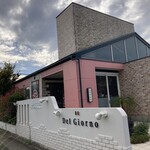 デル・ジョルノ イタリア - 外観