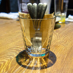 チーズ料理レストラン VOLENTE-048 - デザートタイムを待つフォークたち。この小さな演出も素敵です✨