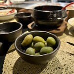 イタリアン チャイナバル村塾 - オリーブ2種