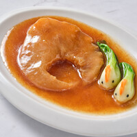 海老の子入りフカヒレの姿煮