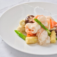 大海老と季節野菜の塩炒め