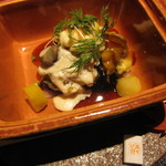 あせび野 - 焼物・・・鮑のｿﾃｰと生湯葉（醤油ﾍﾞｰｽきのこｿｰｽ&酒粕のｿｰｽ）
