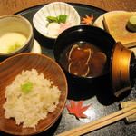 あせび野 - 御飯・・・麦飯、とろろ、高香の物、赤出汁（浅利）