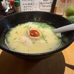 炭火焼鳥と水炊き 五郎一 - 鶏白湯ラーメン
