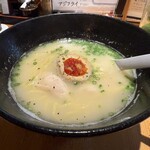炭火焼鳥と水炊き 五郎一 - 鶏白湯ラーメン