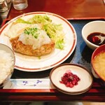 キッチンエルビ - おろしハンバーグ定食