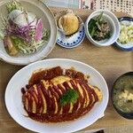 食事処 やまびこ - 大盛りオムライス
