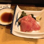 立ち呑み処まるま - まぐろ刺300円