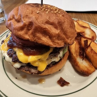 エムエスビー ハンバーガーアンドサンドイッチ_1