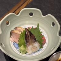 炭焼きうなぎ・かしわ 登河 - 鳥貝、マグロ、さわら