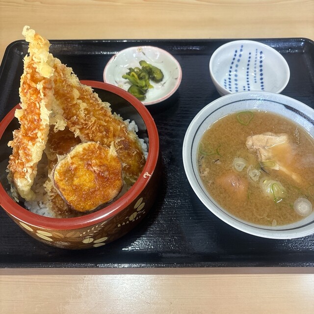 定食屋 もとちゃん - 東金井（食堂）の写真