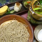 天地庵 - 天地そば・・・鴨南汁にお蕎麦をつけながら食べます