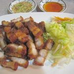 オリエンタルキッチン マリカ - ウェッ ナンター キン（豚の三枚肉焼き）　￥1200