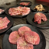 食べ飲み放題 焼肉ダイニングちからや 名駅店 - 