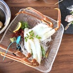 割鮮しんとく - ズワイガニ刺身(焼きと合わせて調理代1,650円)