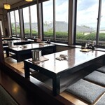 割鮮しんとく - 海が見えるテーブル