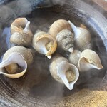 割鮮しんとく - バイ貝煮付け(調理代600円)