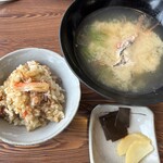 割鮮しんとく - 釜飯とノドグロ頭汁物(一杯につき調理代200円)