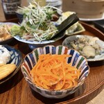 まちノ食堂 - クミン香るキャロットラペ