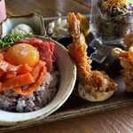 玉ねぎ倉庫跡地 志知カフェ - 