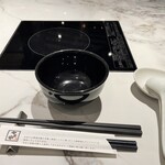 博多もつ鍋 やま中 - テーブルセット