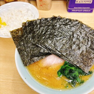 家系ラーメン 近藤家_0