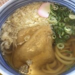 駅前 うどん - 料理写真:定食の温かいうどん（きつねと天かす入り）