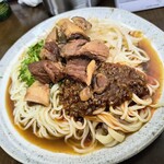 麻辣牛肉麺 - 