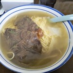 麻辣牛肉麺 - 