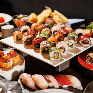 新鮮魚介の握り寿司とお洒落なSHARI特製ロール寿司