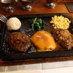 ゴールド ラッシュ - 新宿スペシャルハンバーグ（テリヤキ・チェダーチーズ・ガーリック）