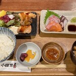 小田原バル - 【'25.11】竜田揚げとお刺身の定食（税込2080えん）
