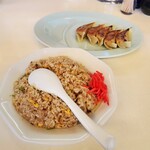 くるまやラーメン - 料理写真:チャーハン 餃子