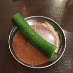 四文屋なん八 - もろきゅうり　１００円