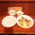 ビストロ コゥジィ