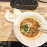 VIN VINO WINE - 小酒馆的番茄麻辣汤和迷你米饭