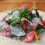 タケル クインディチ - ２０２５年１１月再訪：ヒラメとメジマグロのカルパッチョサラダ仕立て☆