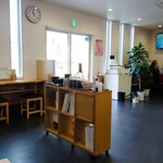 自家製うどん たいら - 店内