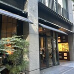 ラ・ボンヌターブル - 