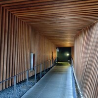 荒井屋 万國橋店 - 店通路