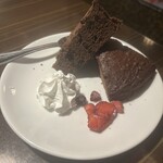 秘伝手羽先唐揚げと地鶏 焼き鳥 和個室 居酒屋 鳥心 横浜駅前店 - 