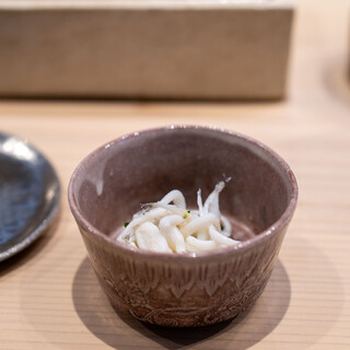 てんぷら てらおか - 料理写真:2025.11 秋田産白魚と仙台産芹の釜揚げ