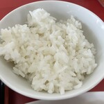 ラーメン もっけだの - 『朝食セット(ラーメンニンニク野菜マシマシ＆ライス普通)＋A賞特典』のライス