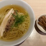 麺屋一燈 - 地鶏そば〜大和肉鶏(塩)