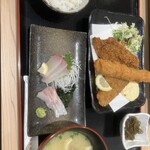 お魚定食 朝げ屋 - 料理写真: