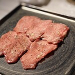 焼肉わらびホルモン 肉将軍 - 
